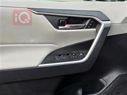 تۆیۆتا ڕاڤ 4